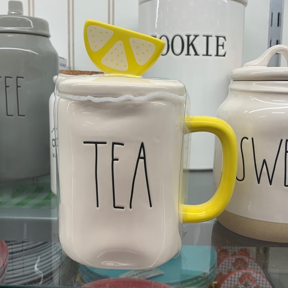Rae Dunn Other - New Rae Dunn Tea mug with lemon topper authentic